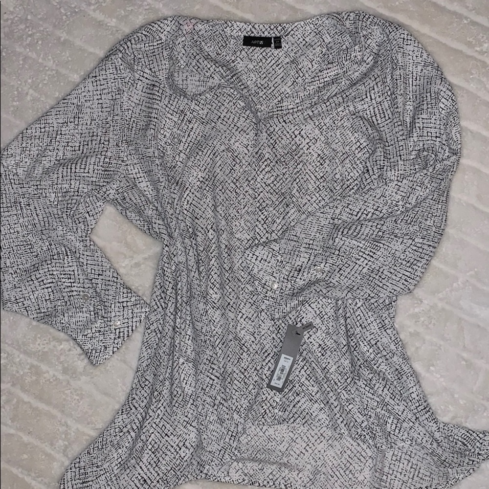 Women’s Flowy Blouse